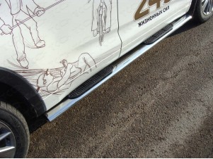 Пороги труба овальная с накладками 120х60 мм для Toyota Highlander № TOYHIGHL17-01